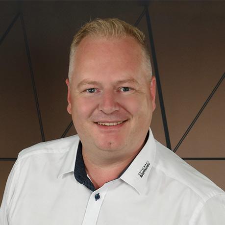 Die Autohaus Raiffeisen Eifel-Mosel-Saar GmbH (Standort Bitburg) ist Aussteller auf der diesj&auml;hrigen Jobmesse "Job Initiative Eifel" | www.eifeljobs.de